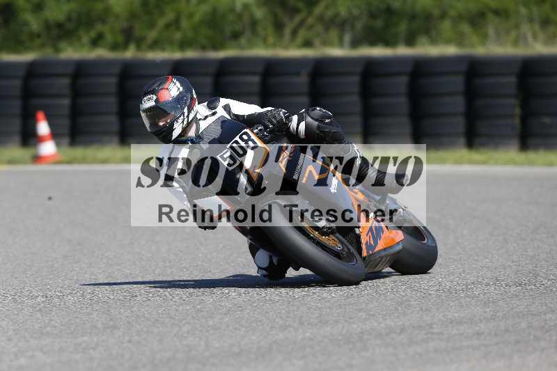 /43 08.08.2025 Discover the Bike ADR/Race 3 rot/508
